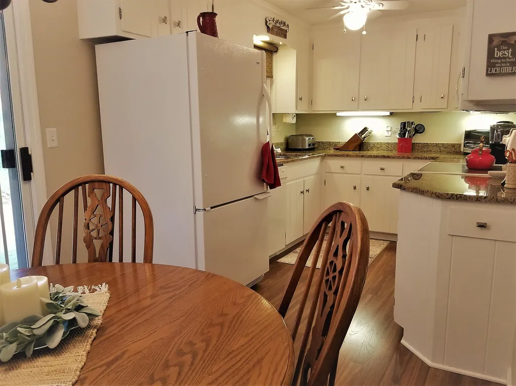 5 Ledgewood Road Claremont NH 03743