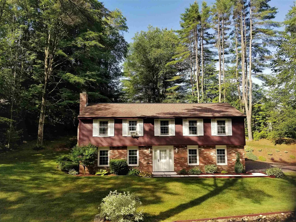 5 Ledgewood Road Claremont NH 03743