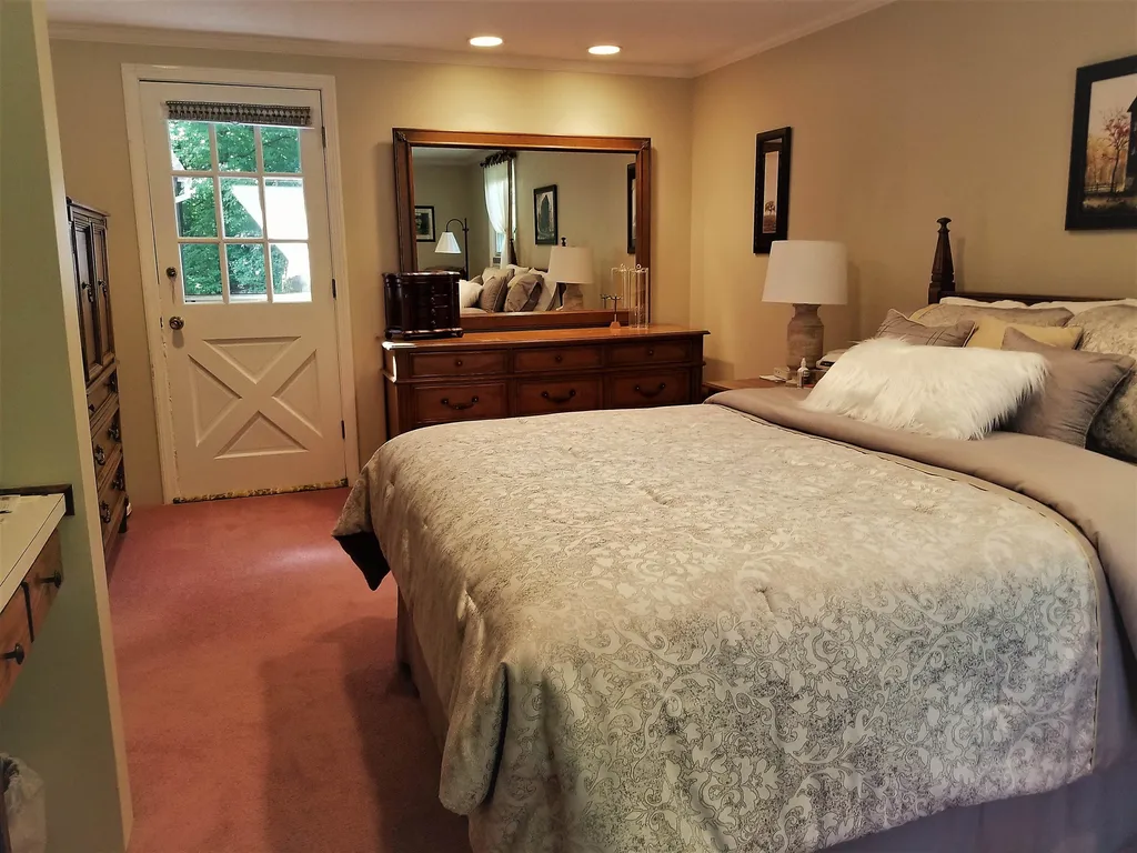 5 Ledgewood Road Claremont NH 03743