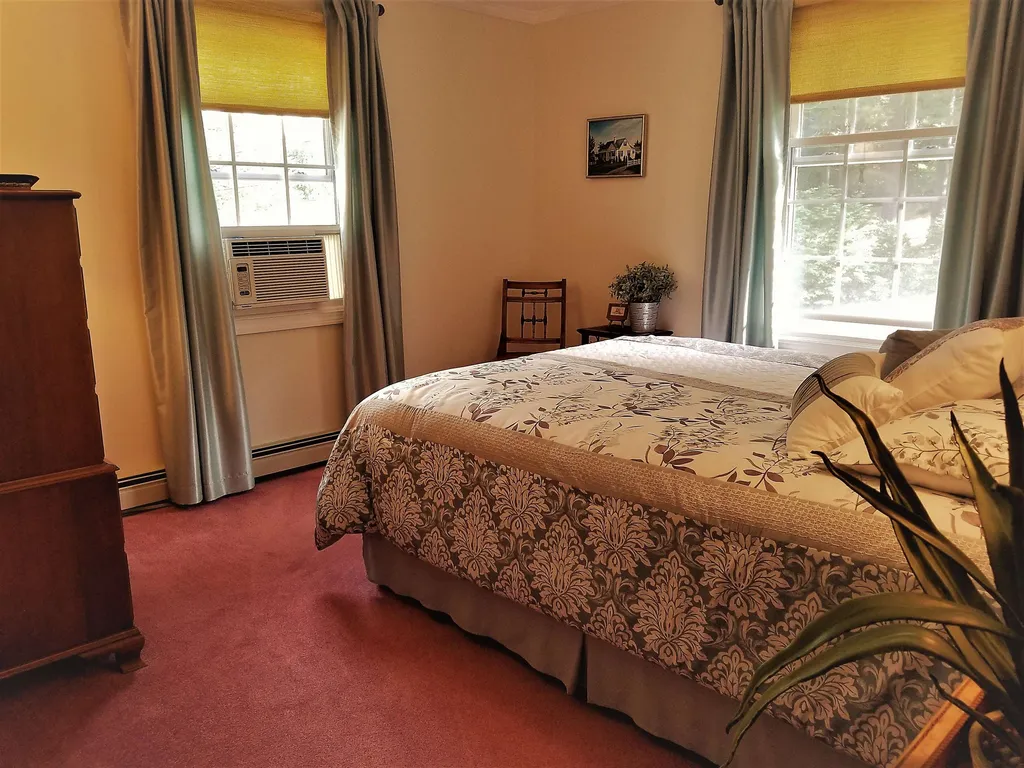 5 Ledgewood Road Claremont NH 03743