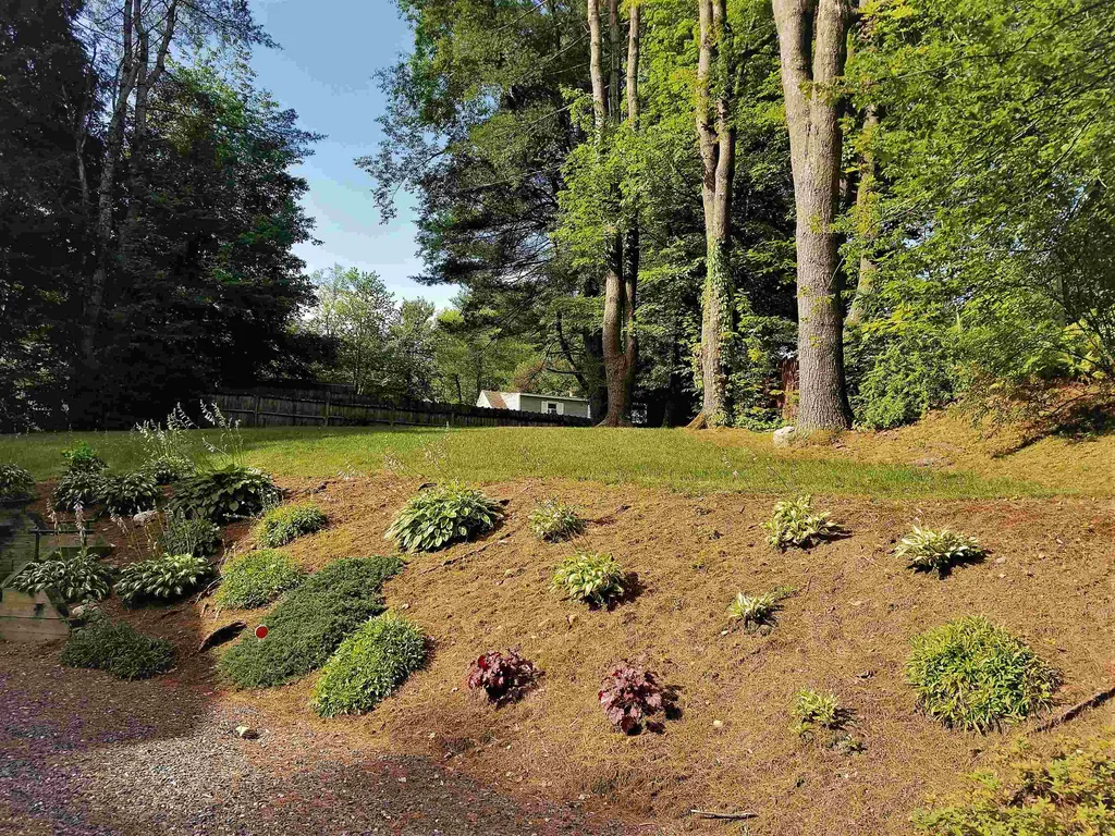 5 Ledgewood Road Claremont NH 03743