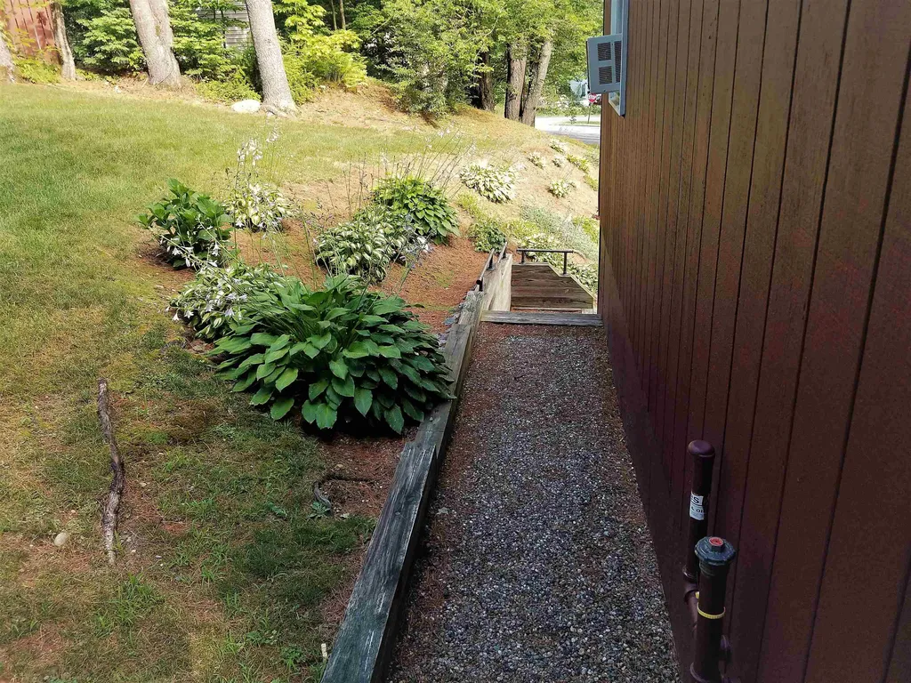 5 Ledgewood Road Claremont NH 03743