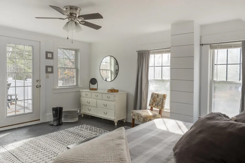 13 Daniel Webster Highway Woodstock NH 03262