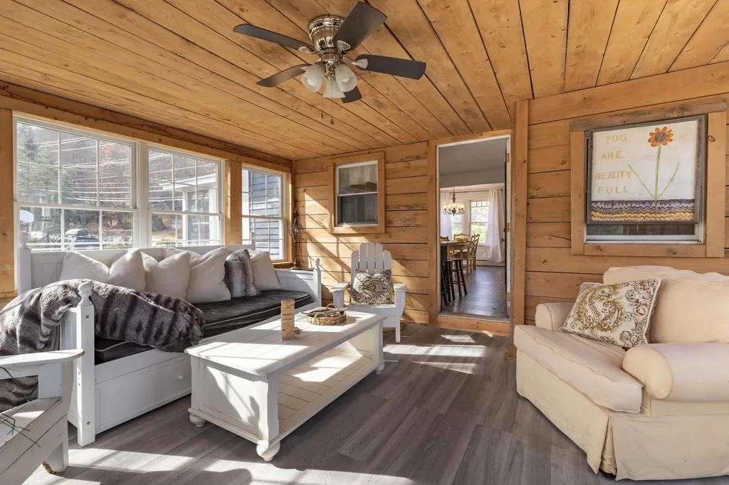 13 Daniel Webster Highway Woodstock NH 03262