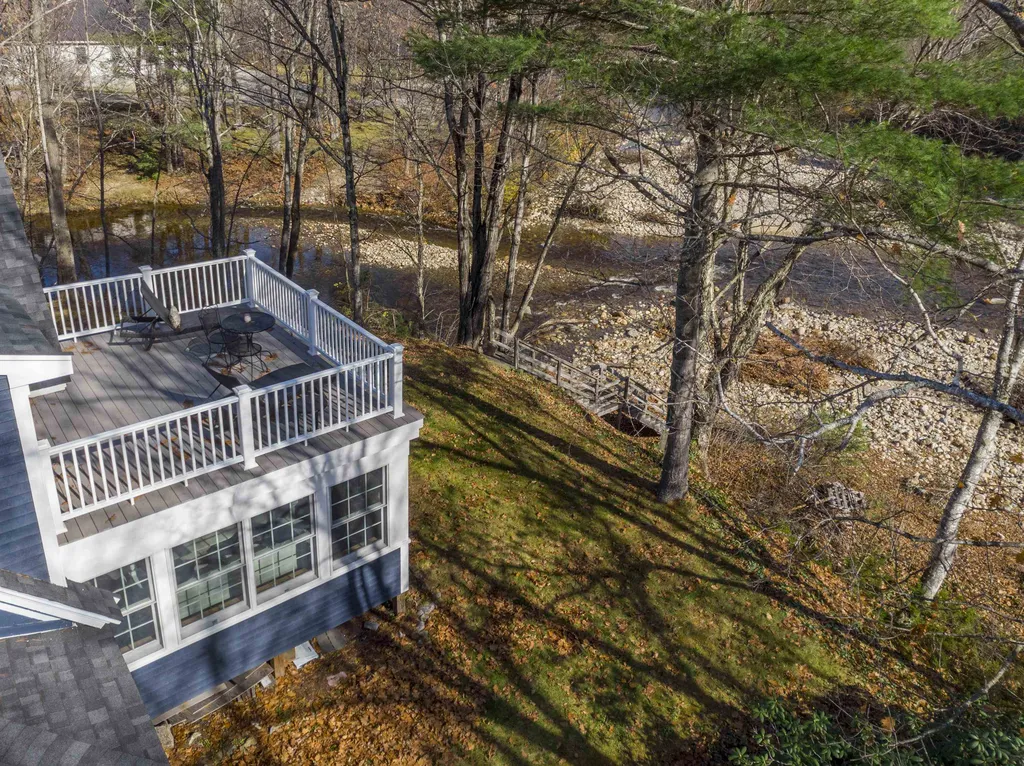 13 Daniel Webster Highway Woodstock NH 03262