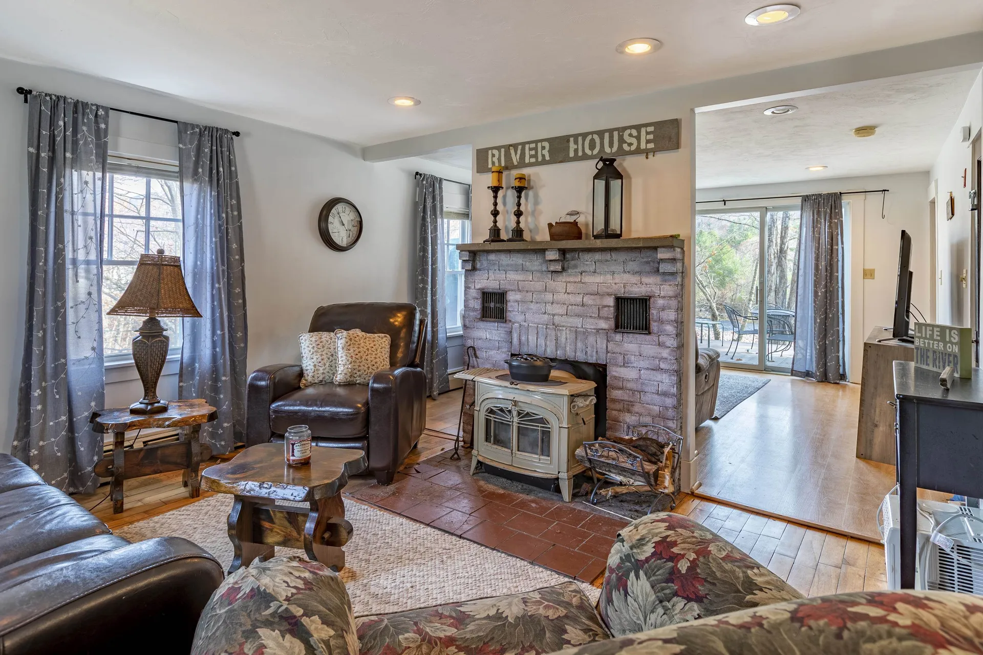 13 Daniel Webster Highway Woodstock NH 03262