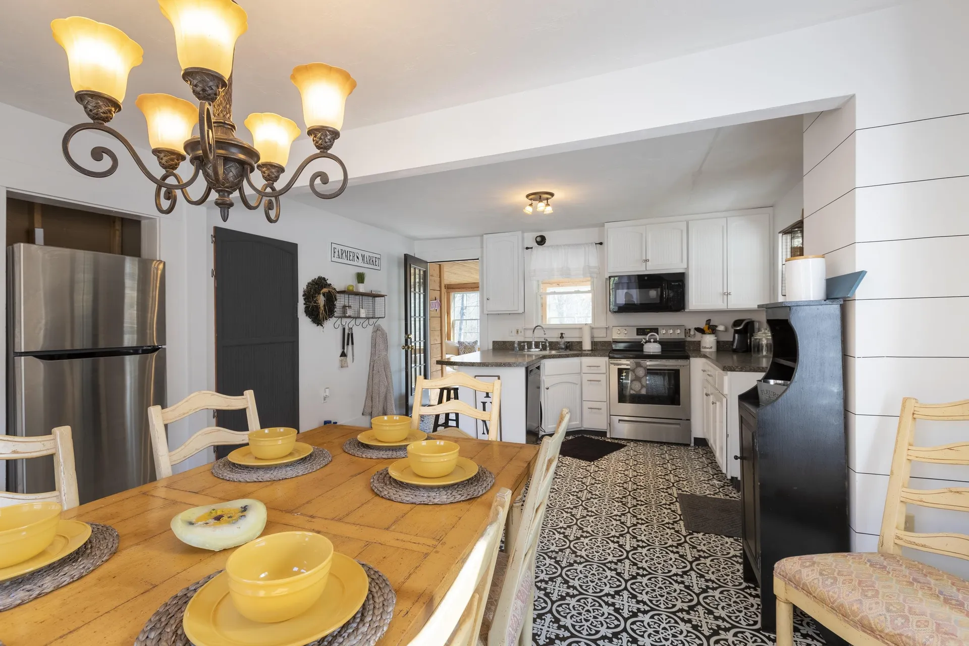 13 Daniel Webster Highway Woodstock NH 03262