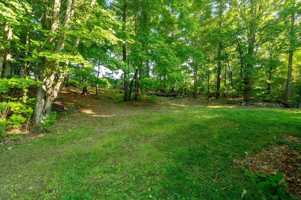 26 Auburn Road Londonderry NH 03053