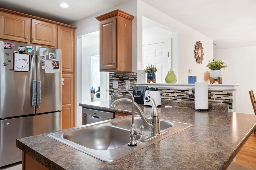 26 Auburn Road Londonderry NH 03053