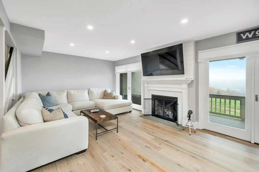 5 Mountain West Drive Wolfeboro NH 03894