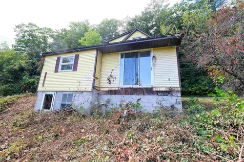 1584 Route 100 N Ludlow VT 05149