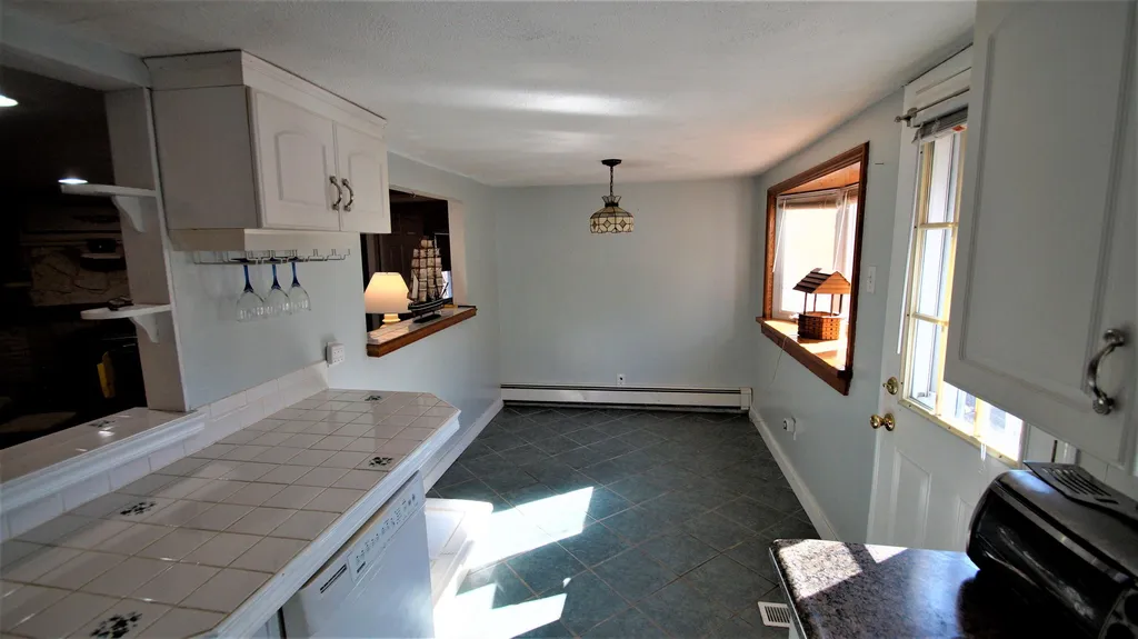 17 West Shore Drive Raymond NH 03077
