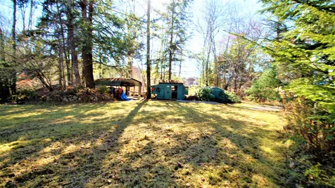 17 West Shore Drive Raymond NH 03077