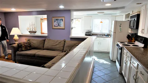 17 West Shore Drive Raymond NH 03077