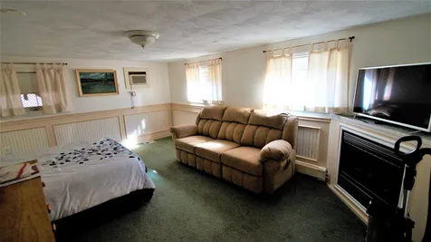 17 West Shore Drive Raymond NH 03077