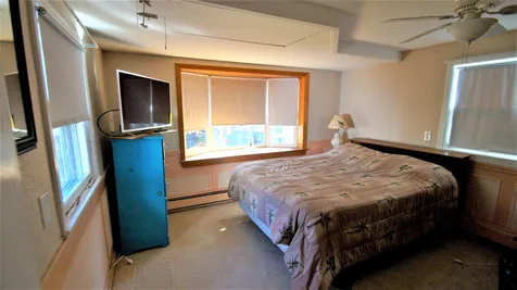 17 West Shore Drive Raymond NH 03077