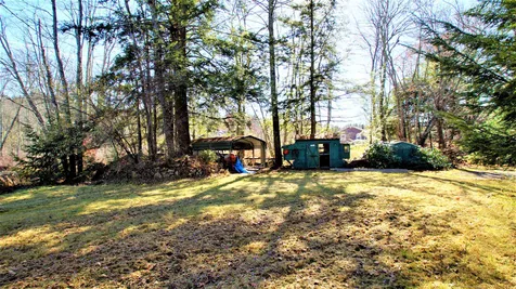 17 West Shore Drive Raymond NH 03077