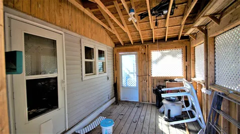 17 West Shore Drive Raymond NH 03077