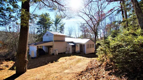 17 West Shore Drive Raymond NH 03077
