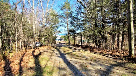 17 West Shore Drive Raymond NH 03077