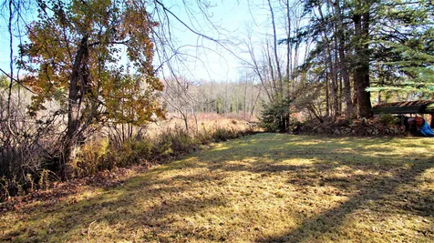 17 West Shore Drive Raymond NH 03077