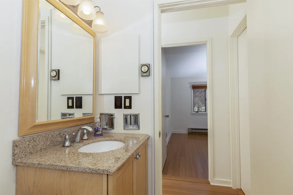 120 Brook Hollow Hanover NH 03755