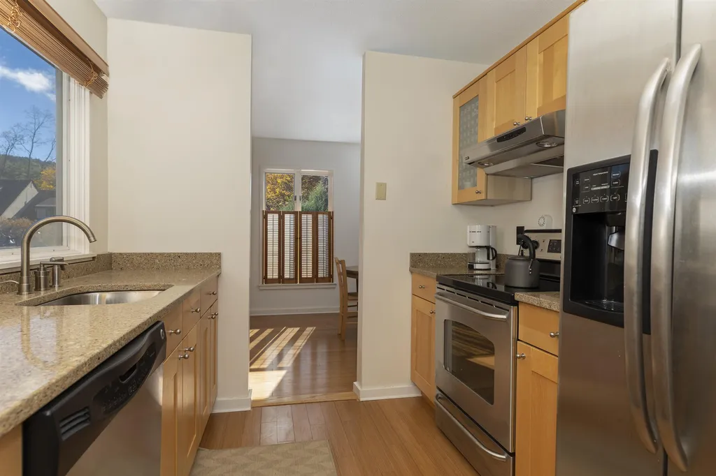 120 Brook Hollow Hanover NH 03755