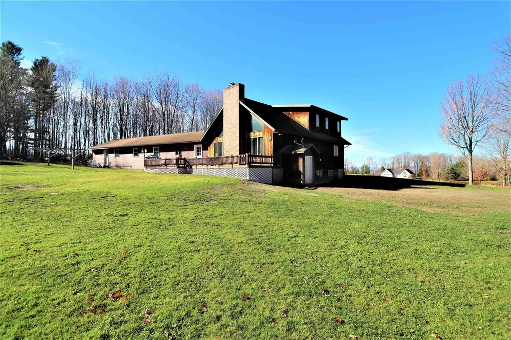 320 Foxwood Lane Derby VT 05829