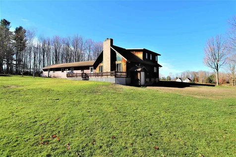 320 Foxwood Lane Derby VT 05829