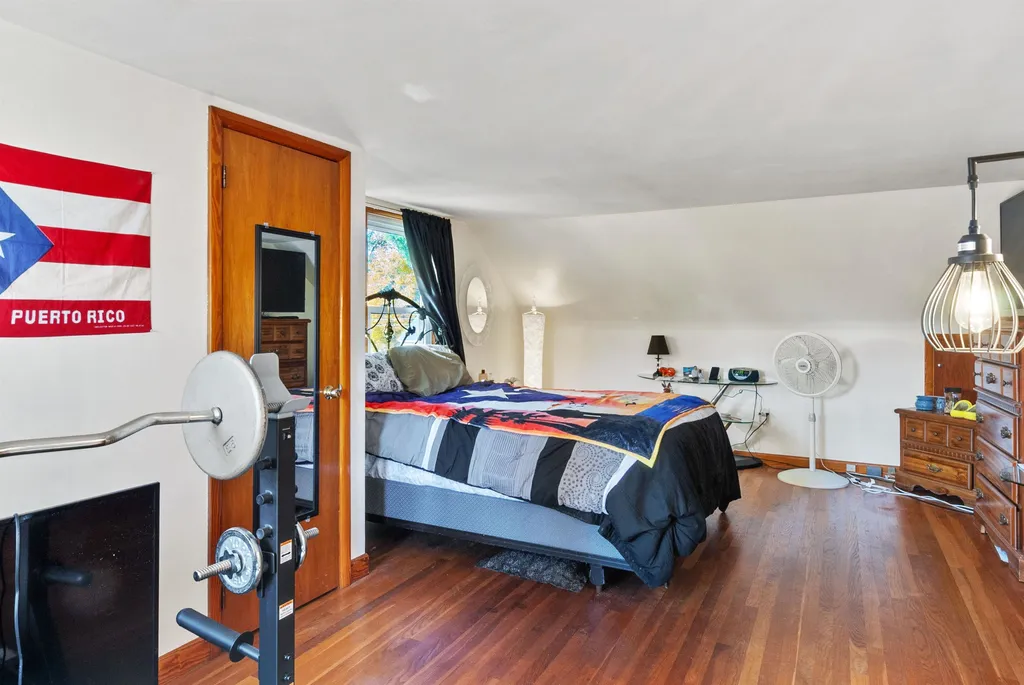 28 Paul Avenue Nashua NH 03060