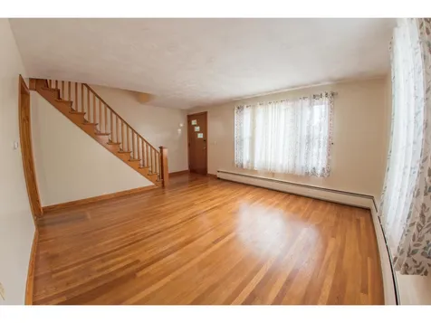 28 Paul Avenue Nashua NH 03060