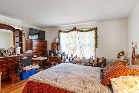 28 Paul Avenue Nashua NH 03060
