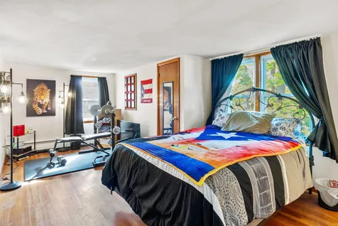 28 Paul Avenue Nashua NH 03060