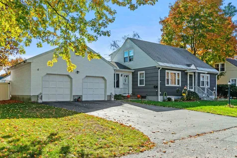 28 Paul Avenue Nashua NH 03060