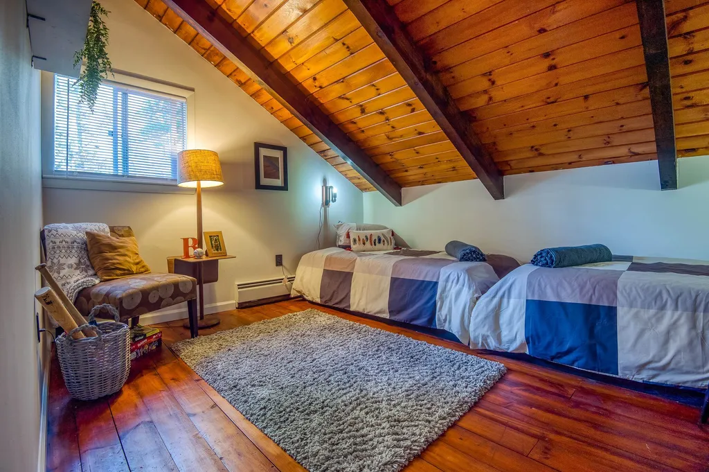 70 Pleasant Valley Road Wolfeboro NH 03894