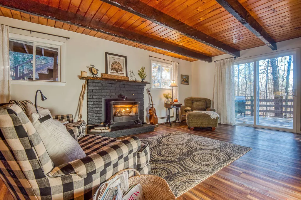 70 Pleasant Valley Road Wolfeboro NH 03894