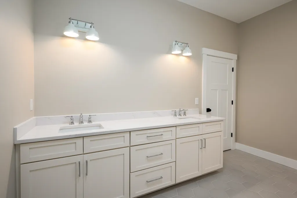 1330 Union Avenue Laconia NH 03246