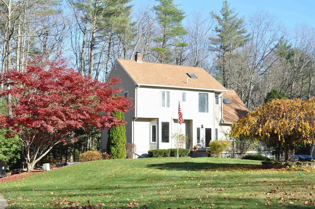 39 Sawyer Road Hampstead NH 03841