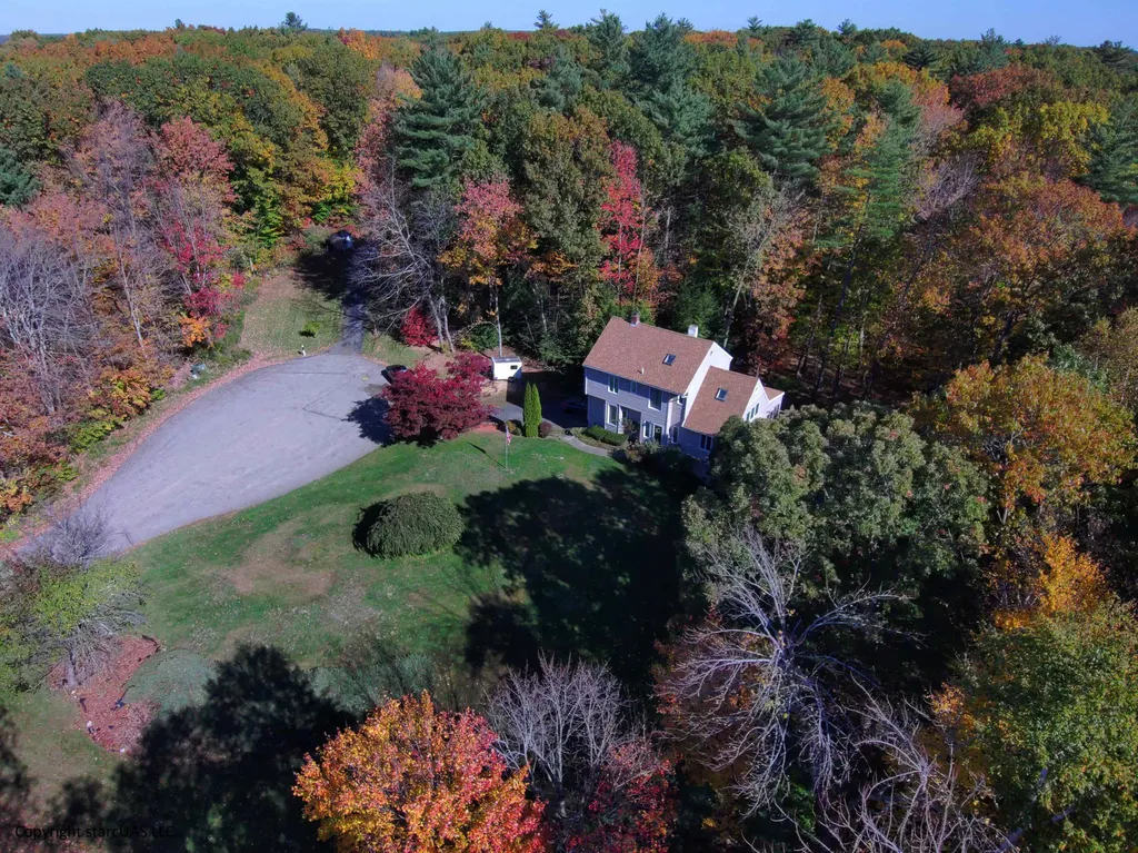 39 Sawyer Road Hampstead NH 03841