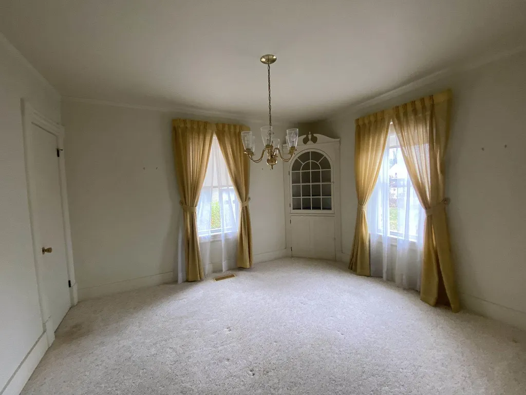 131 Oak Grove Avenue Brattleboro VT 05301