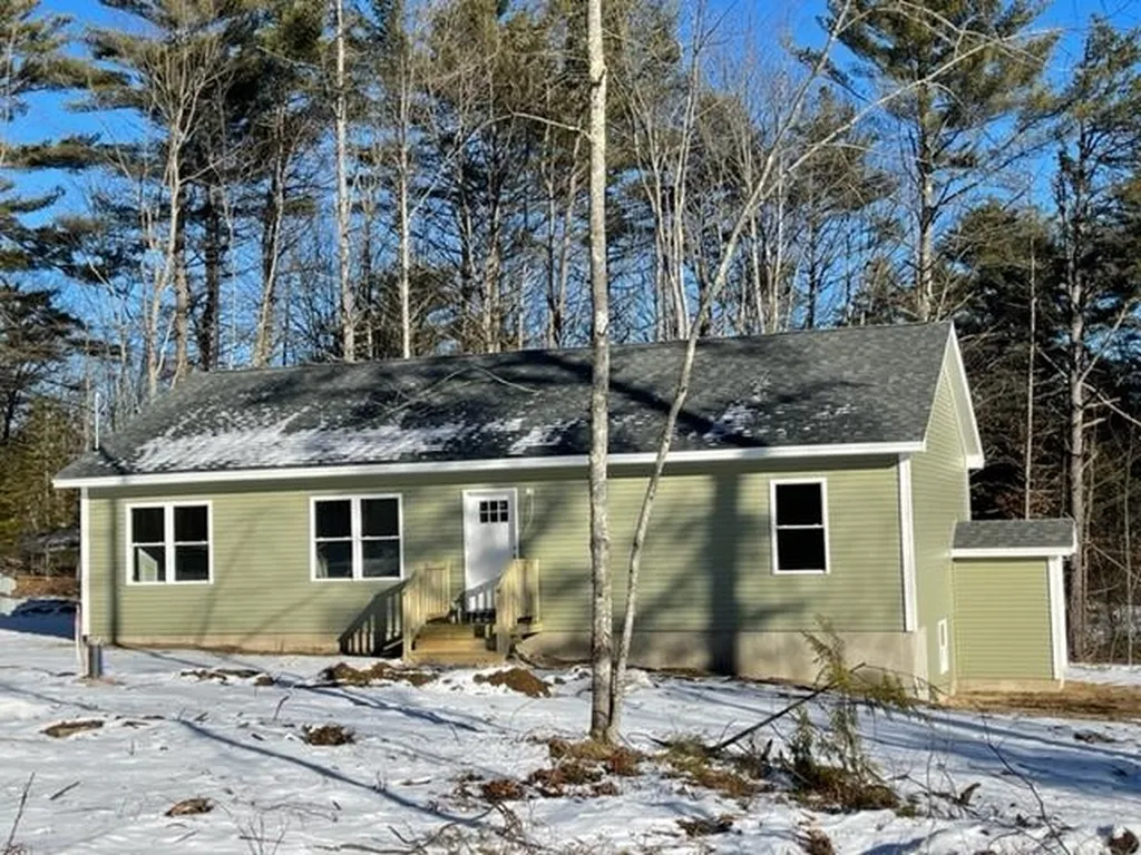 96 N. Desmond Drive Wakefield NH 03830