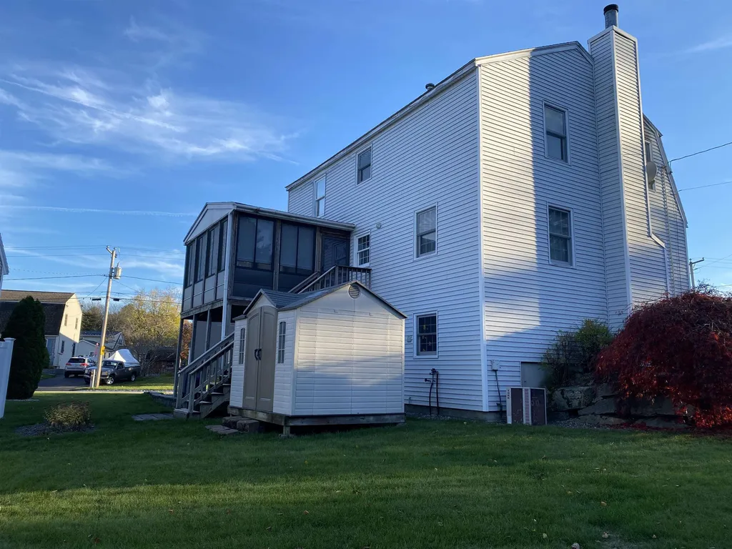 26 Brinton Drive Nashua NH 03064
