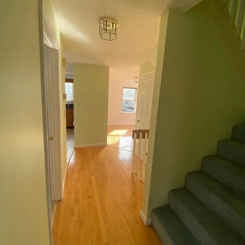 26 Brinton Drive Nashua NH 03064