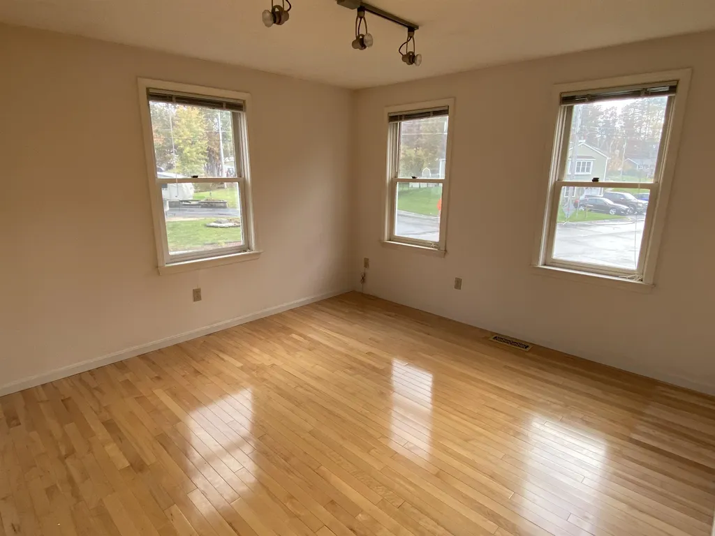 26 Brinton Drive Nashua NH 03064