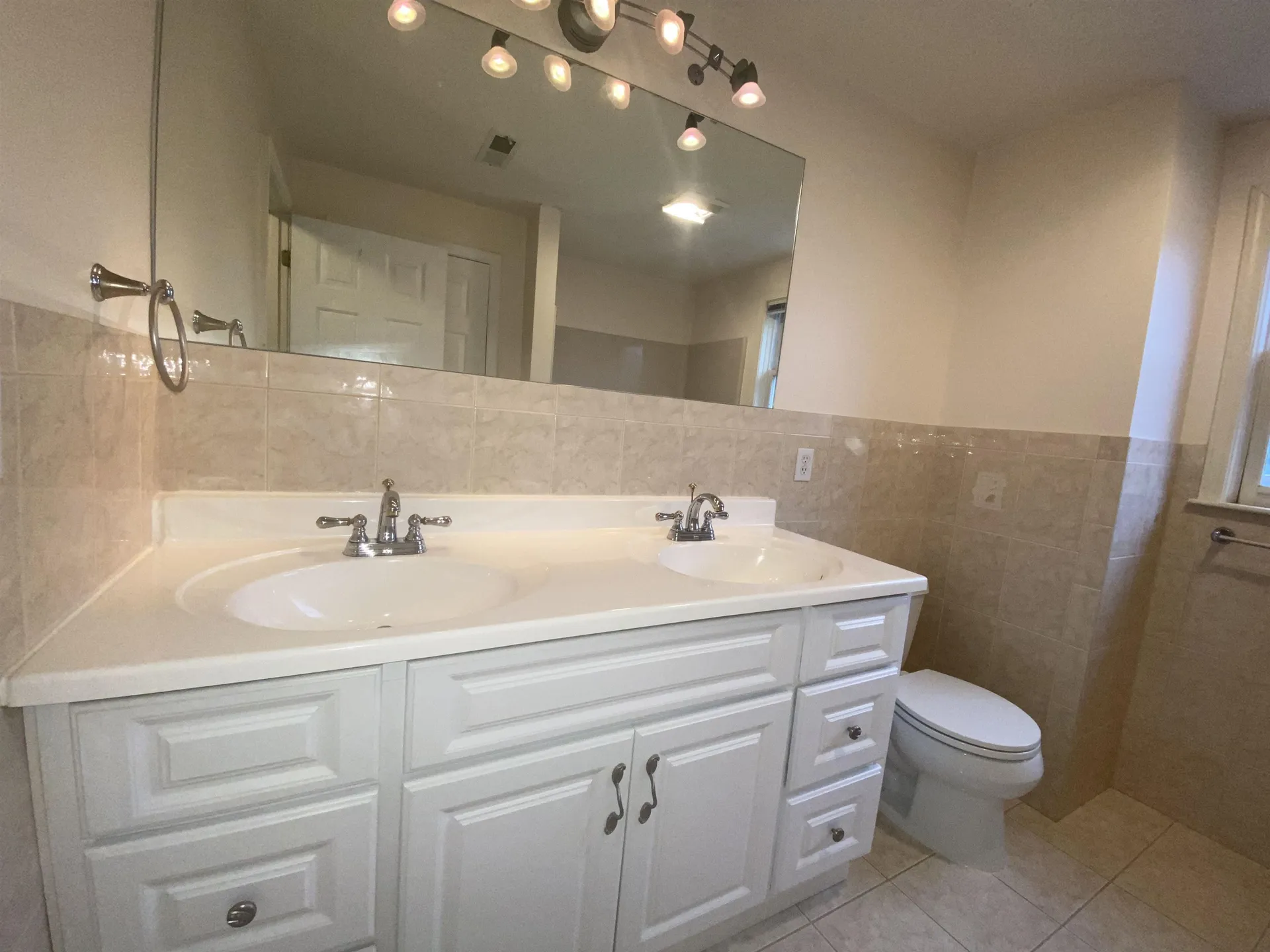 26 Brinton Drive Nashua NH 03064