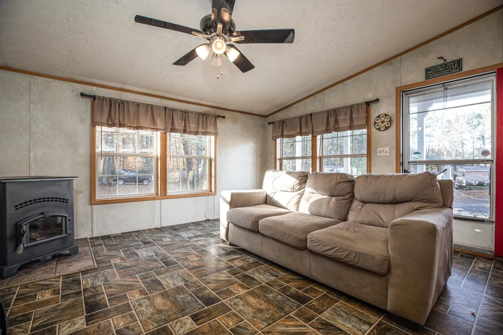 157 Daffodil Hill Lane Rochester NH 03868