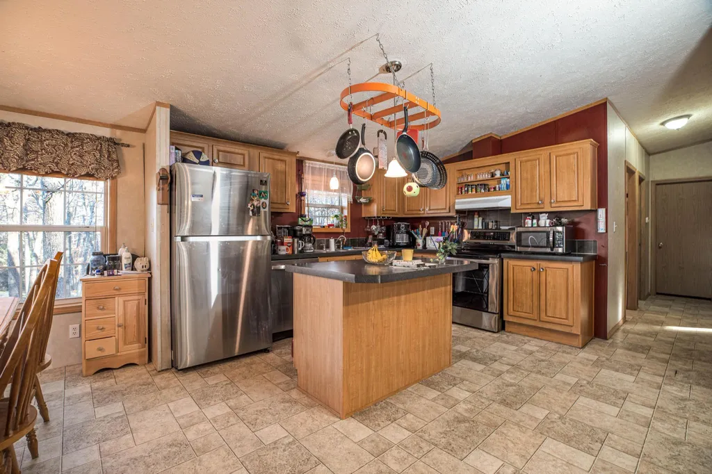 157 Daffodil Hill Lane Rochester NH 03868