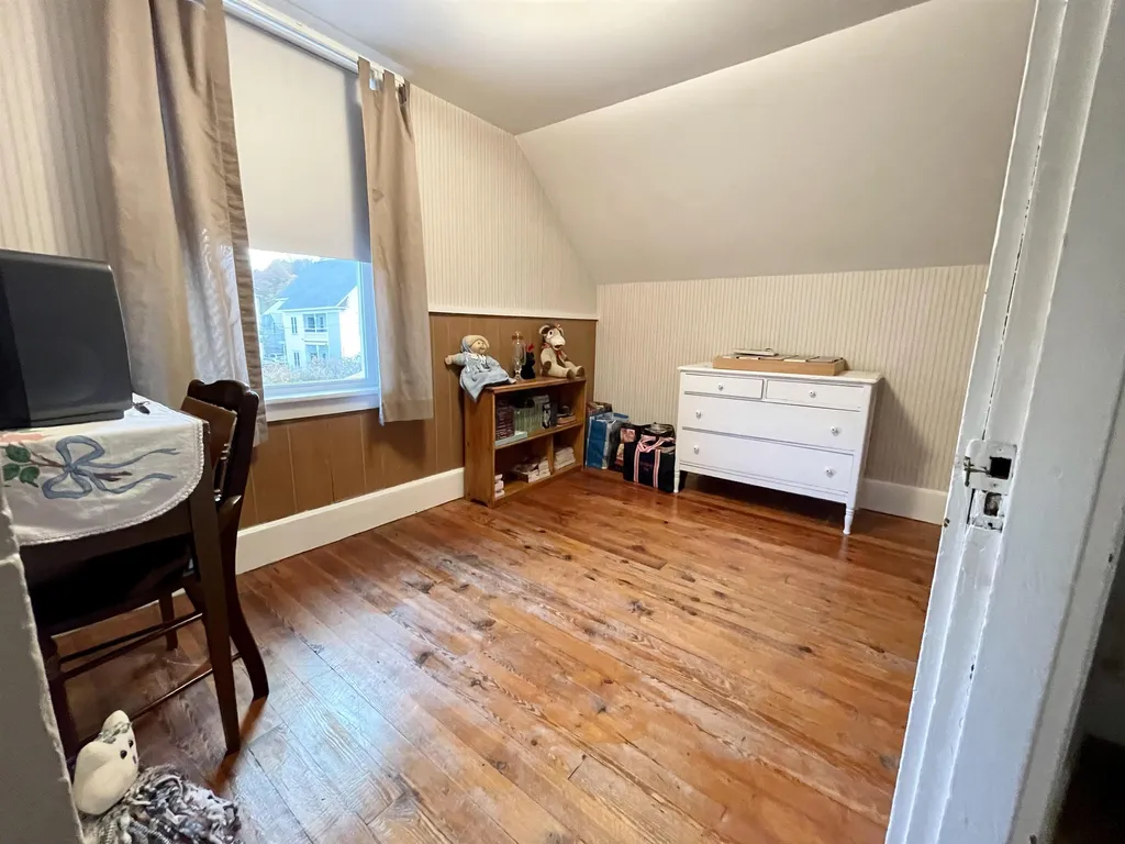 10 Butterfield Avenue Rockingham VT 05101