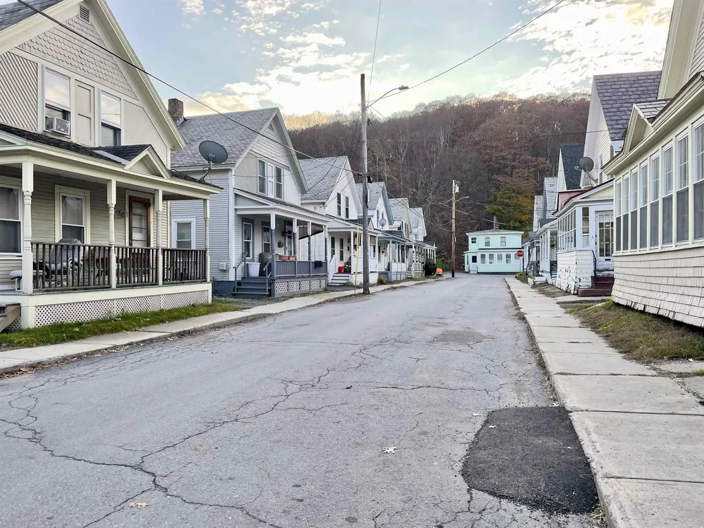 10 Butterfield Avenue Rockingham VT 05101