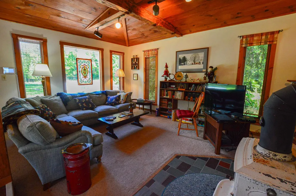 336 Stanley Lane Mount Holly VT 05758